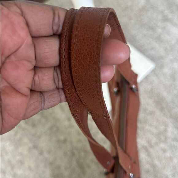 Spikes & Sparrow Leather Shoulder Bag - Picture 6 of 8